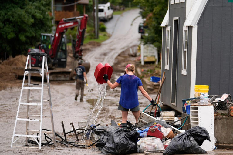 Crews search for survivors in North Carolina’s mountains days after