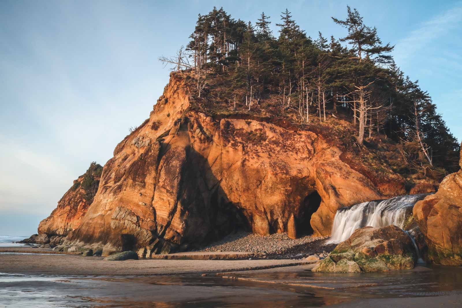 6 Hidden Oregon Waterfall Trails That End at the Ocean