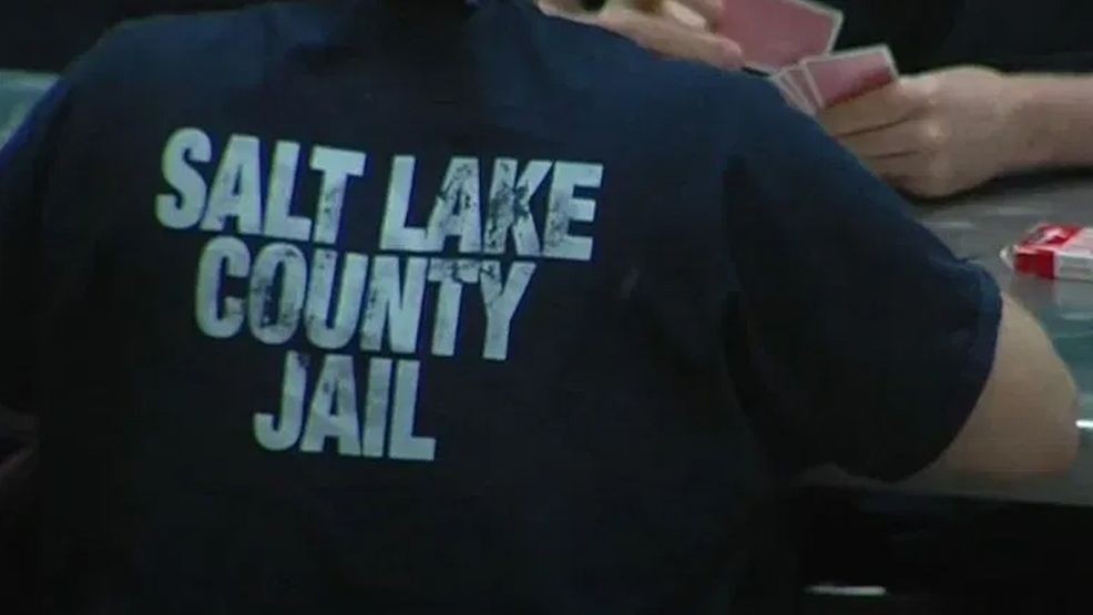 Shoplifter accused of wielding knife at gas station clerks with meth in ...