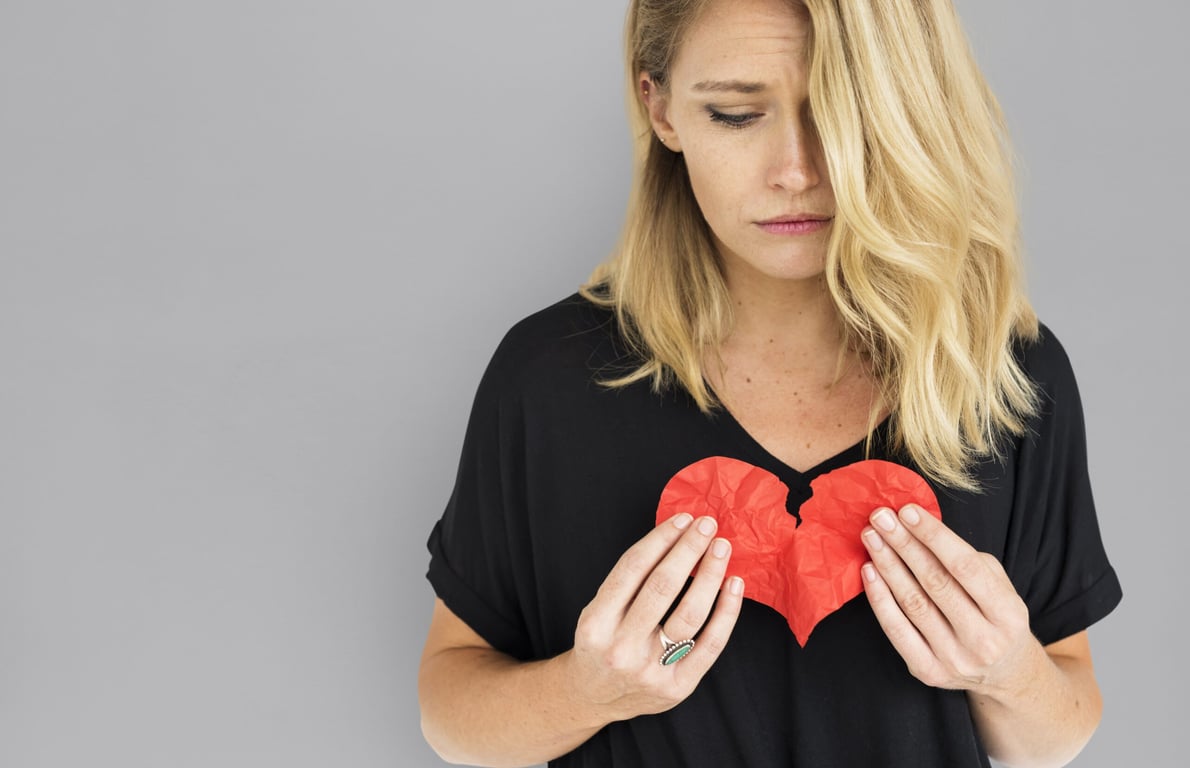 8 manipulative dating games that value money and clout over love and self-respect<br>