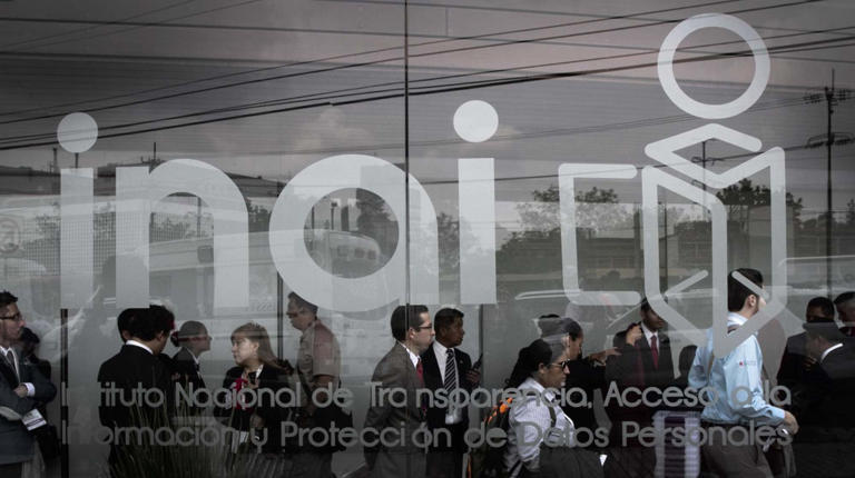 En total, quedan pendientes 10 reformas, entre las cuales se incluye la desaparición de los órganos autónomos.