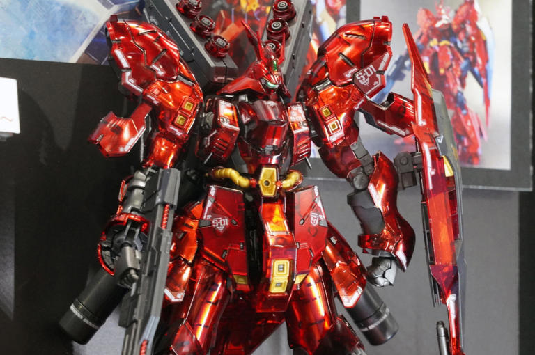 機動戦士ガンダム 逆襲のシャア：“メカニカルコアメッキ”のRGサザビー ガンダムベース限定ガンプラが全日本模型ホビーショーに