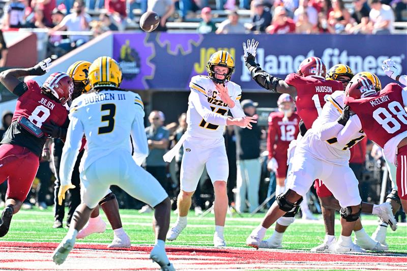 Missouri Football's Offense Shows Good Bones In UMass Win. Now, Can ...