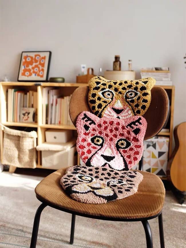 tiger face made of needle punched
