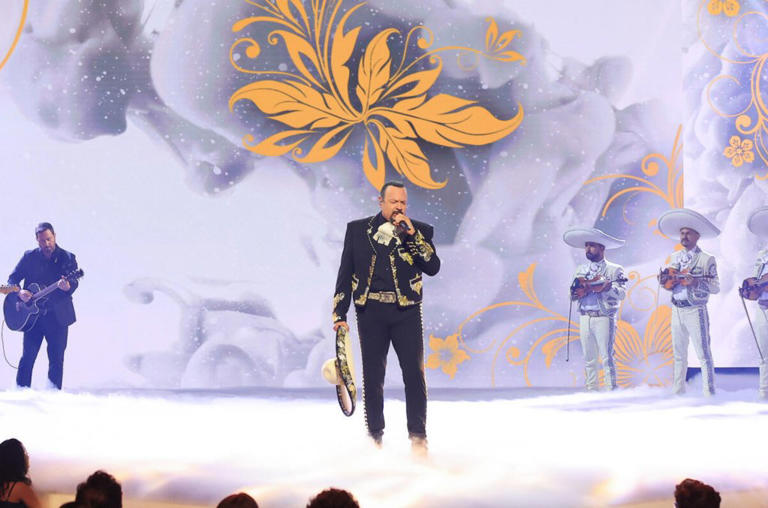 Pepe Aguilar Performs Beautiful Medley, Picks up Hall of Fame Award at 2024 Billboard Latin Music Awards