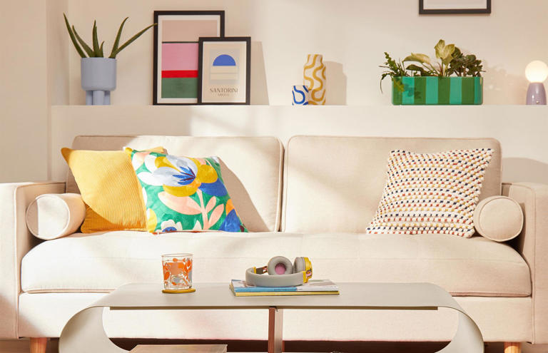 Experts say doing these things makes your home irresistible to buyers