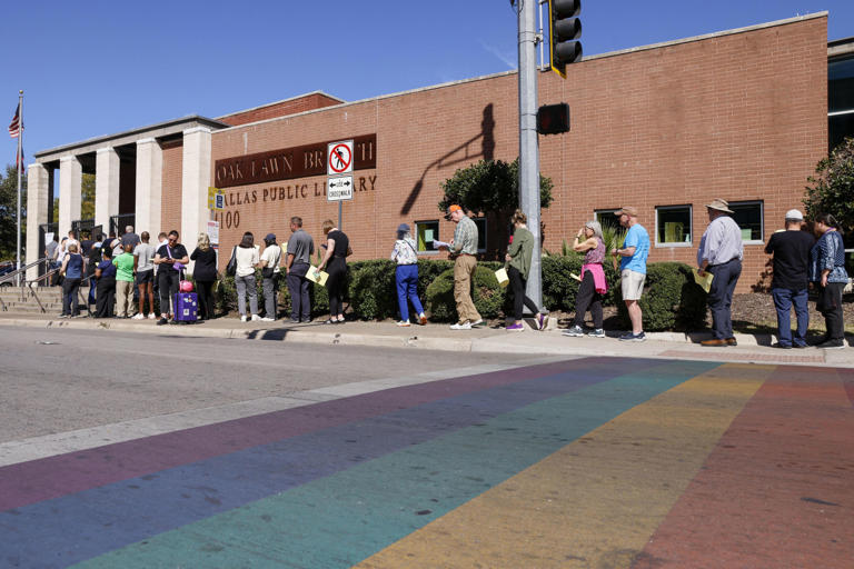 Early voters in Texas cast ballots as immigration, abortion, economy