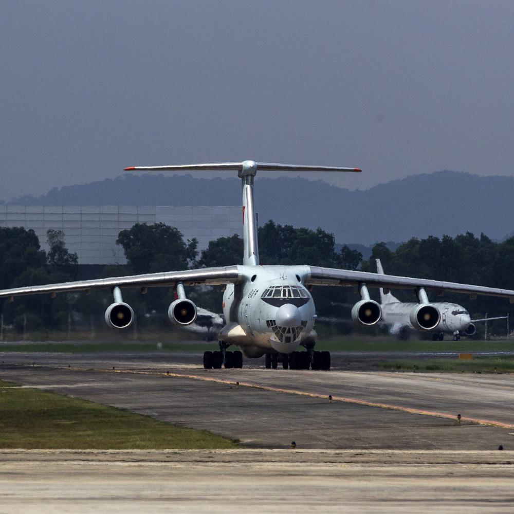 Abgeschossen von Paramilitärs: Russische Transportmaschine im Sudan ...