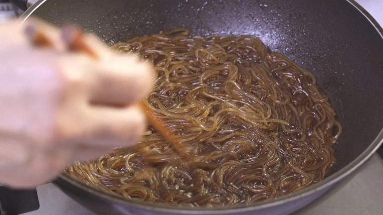 15분 완성 초간단! 잡채 맛있게 만드는 방법