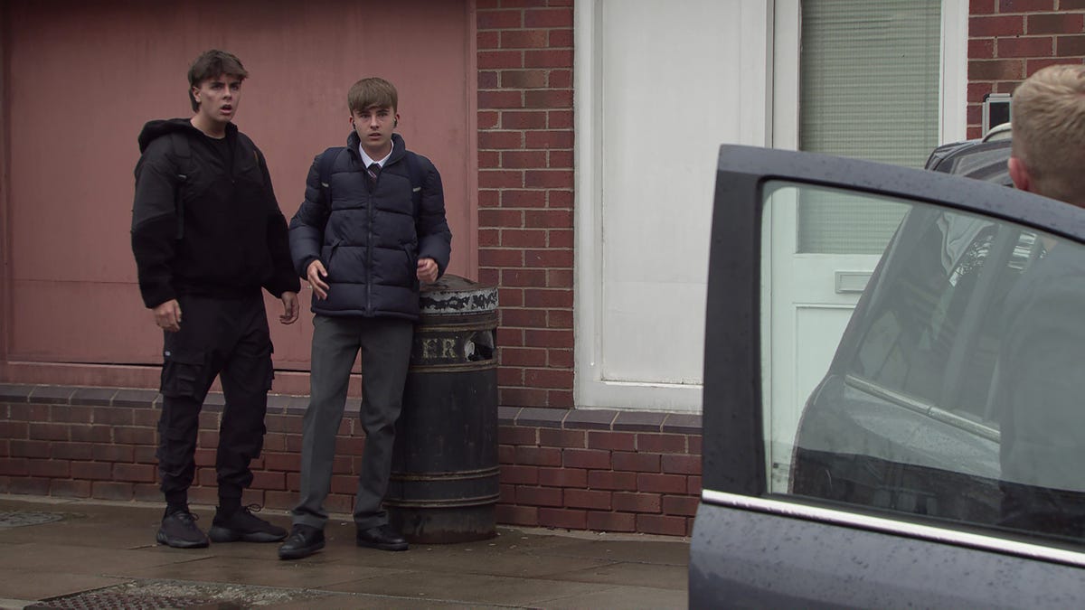 Coronation Street Lines Up Dramatic New Liam And Mason Scenes