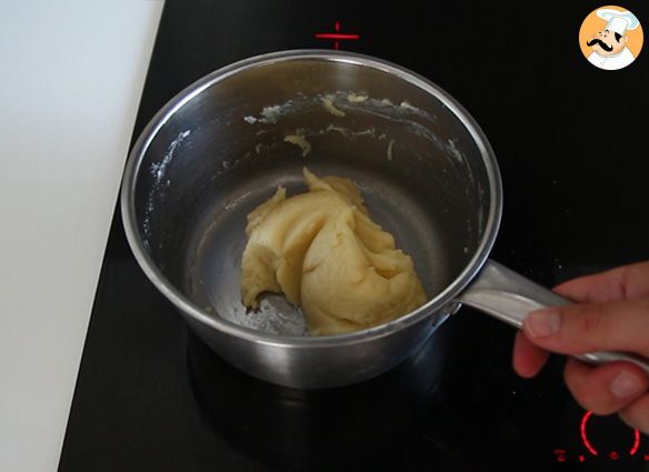 Windbeutel mit vanillecreme