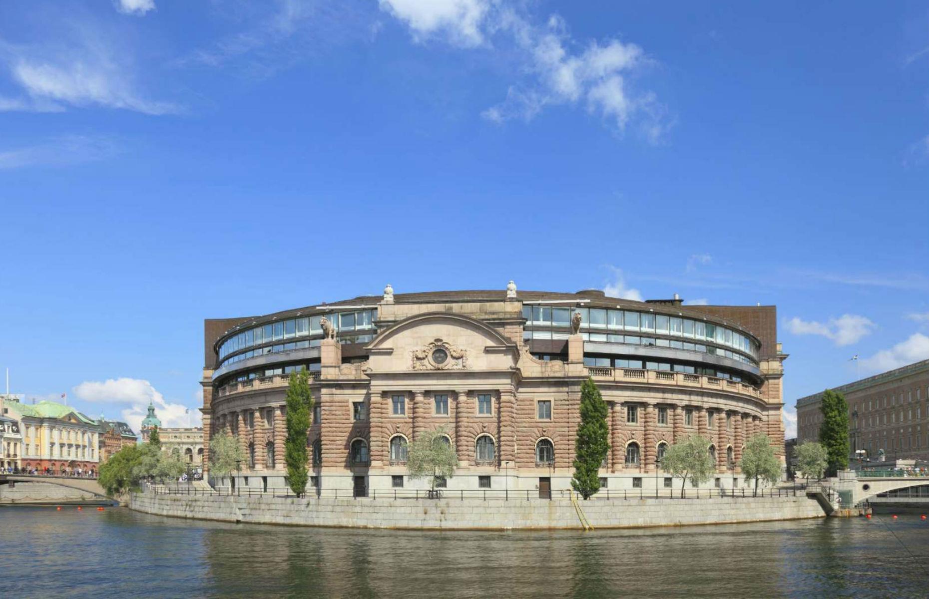 Suède : 84 000 $ (76 000 €)