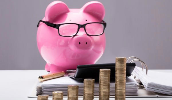 Sigue estos consejos financieros para maximizar el uso de tu aguinaldo como pensionado y asegurar un futuro económico más estable y seguro.