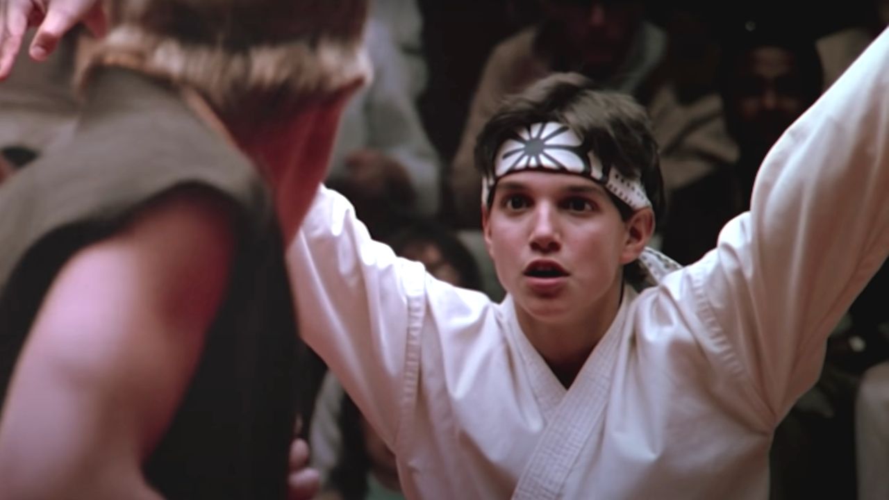 The karate kid 1984. Дэнни ларуссо. Элизабет шу парень каратист. The karate kid 1984. Karate kid 1984.