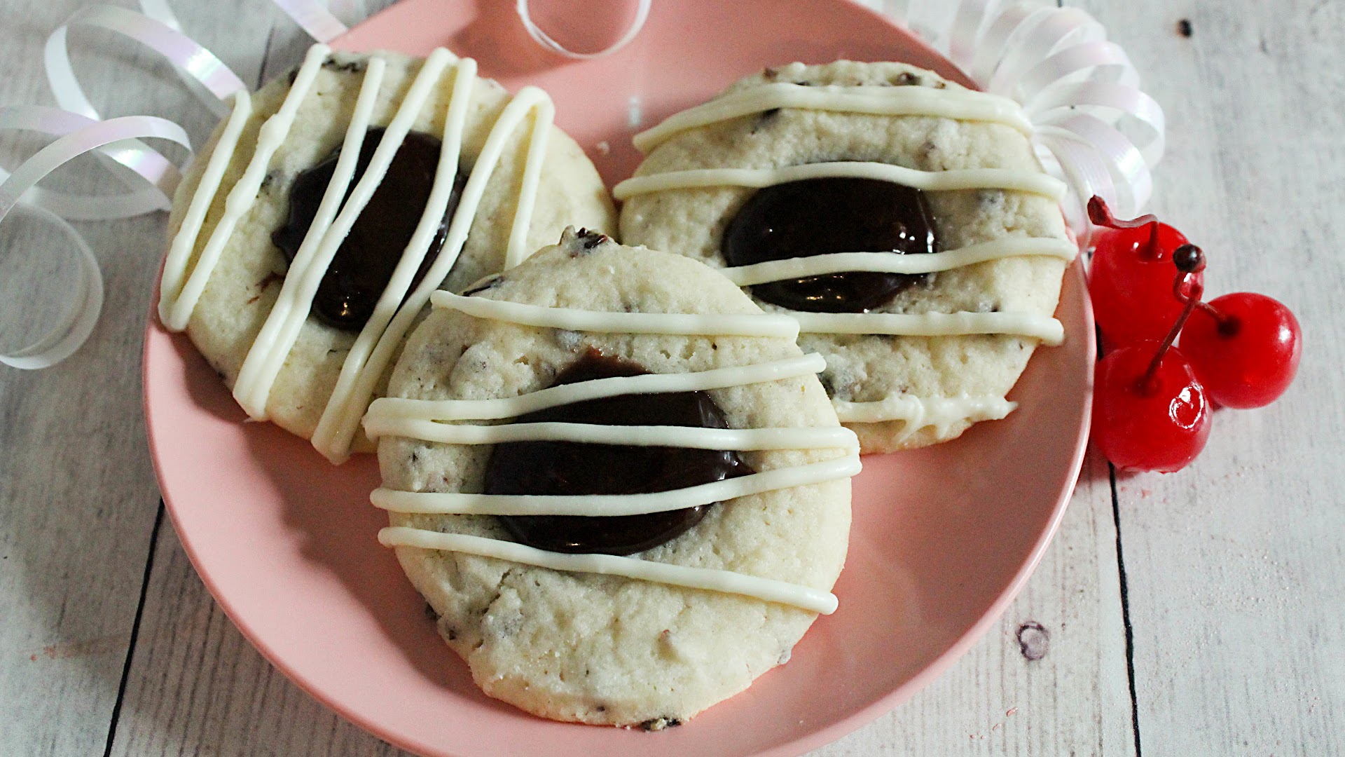 You need these soft sugar cookies on your holiday cookie tray - cherry ...