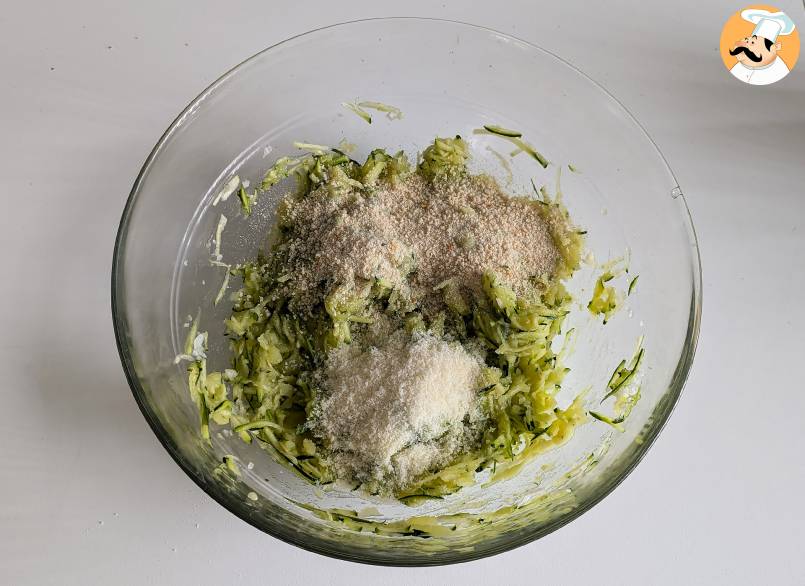 Zucchini-kartoffel-burger aus der fritteuse