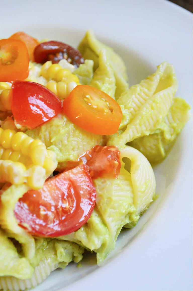 Try this easy Vegetarian Avocado Pasta Recipe!