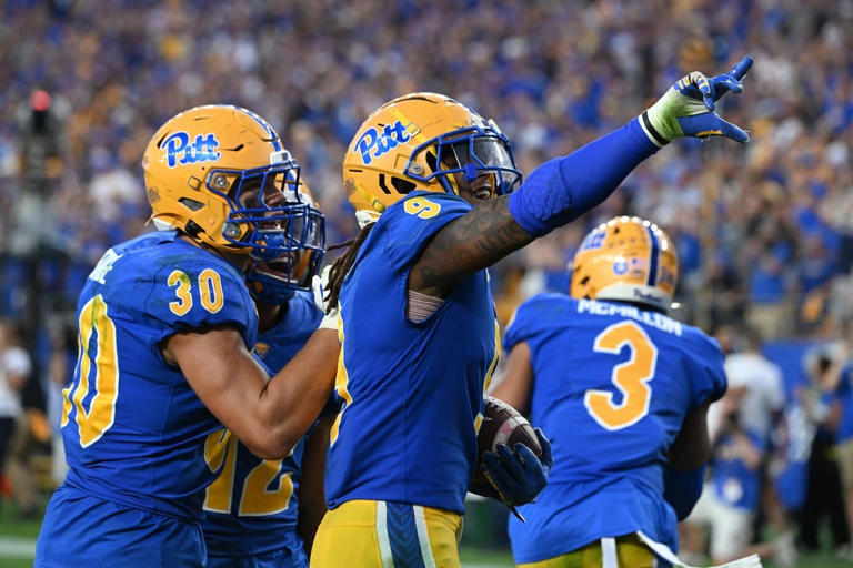 how-to-watch-michigan-vs-michigan-state-football-tv-channel-free