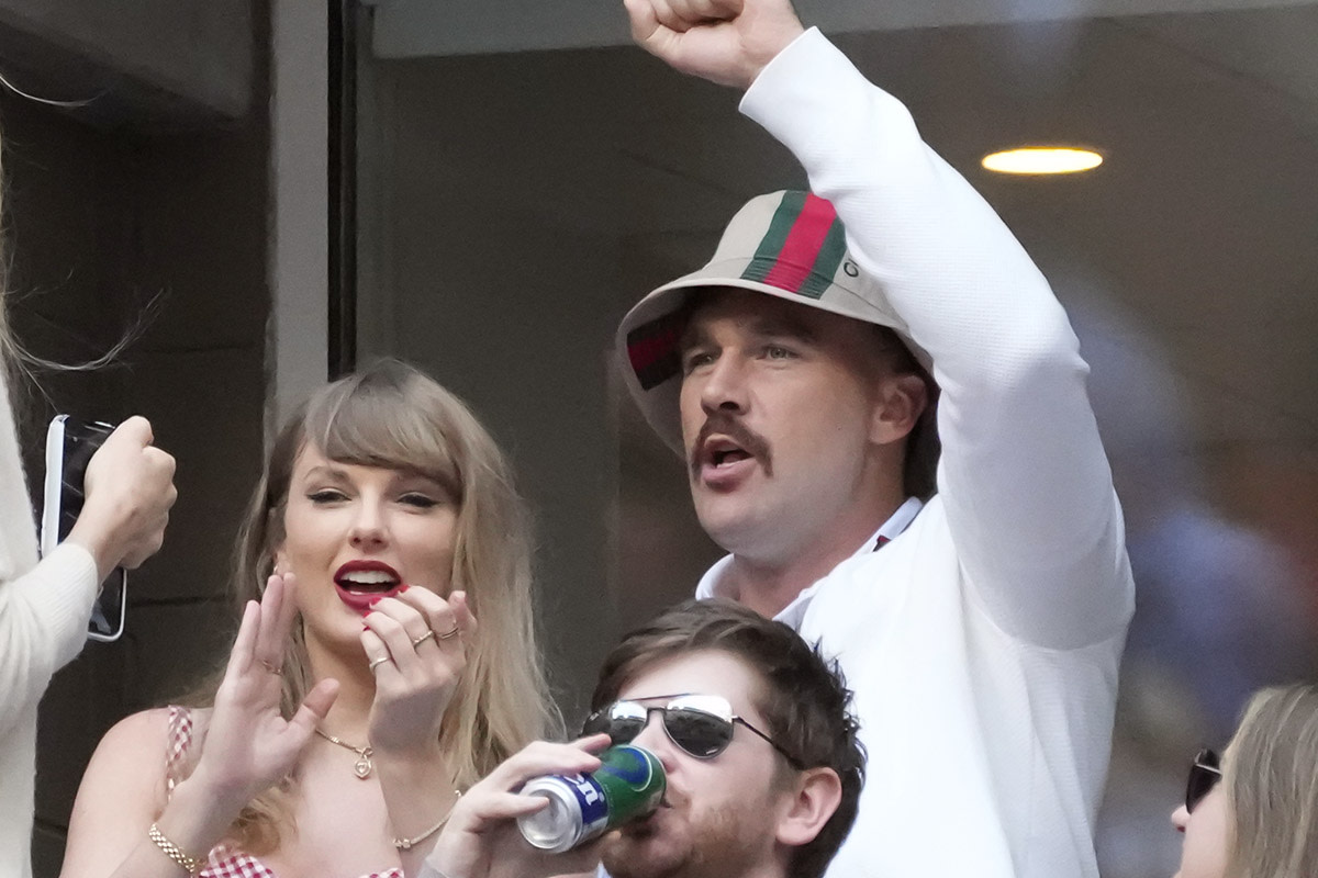 Taylor Swift and Kansas City Chiefs tight end Travis Kelce. Robert Deutsch-Imagn Images