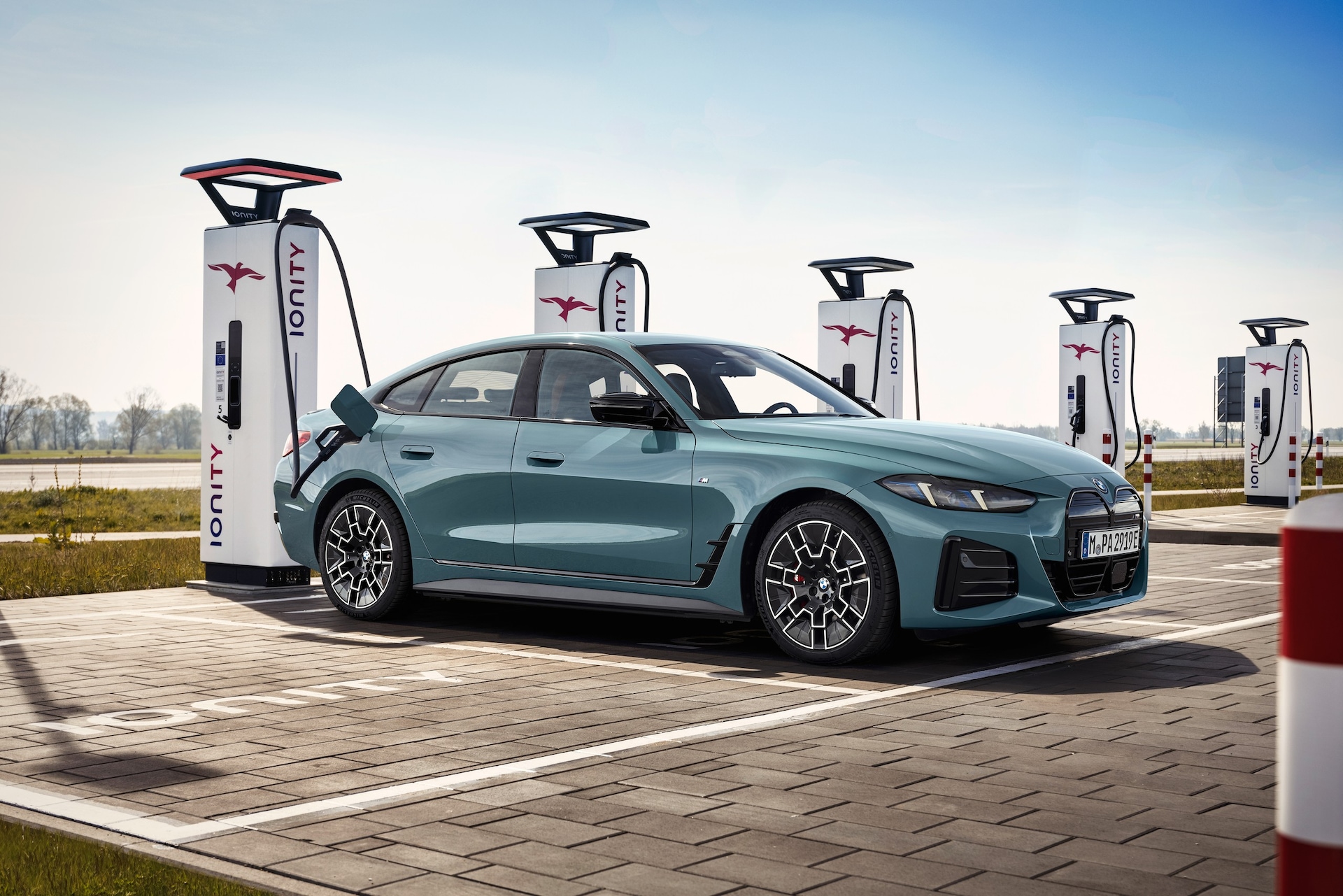 2025 BMW i4 and 4-Series Gran Coupe First Look