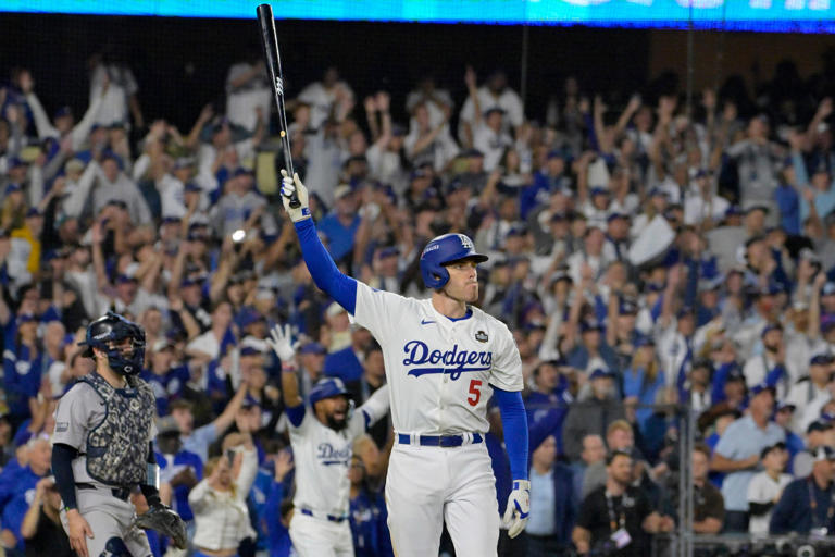 what-is-a-walk-off-in-baseball-dodgers-freddie-freeman-makes-world
