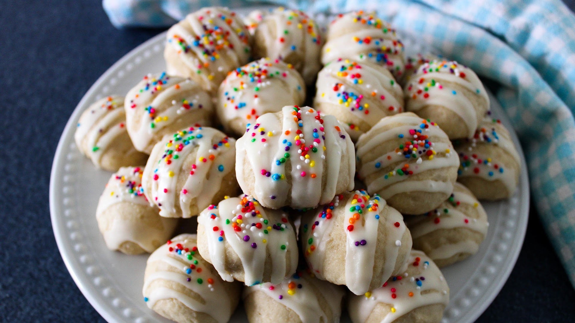 Ricotta cookies are an Italian specialty - Pat's ricotta cookies