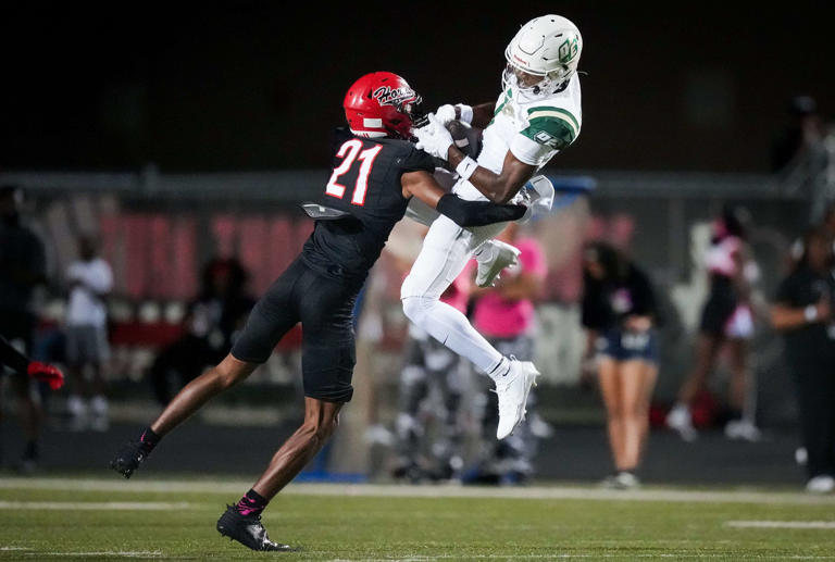 DeSoto dominates Cedar Hill, clinches playoff berth for the 29th ...