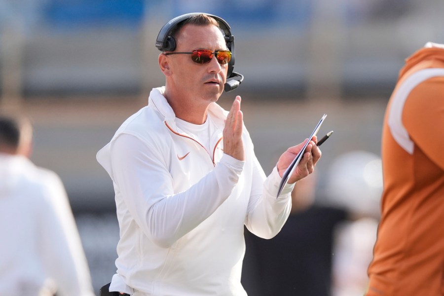Texas football’s 2025 schedule is all set, highlighted by trips to Ohio