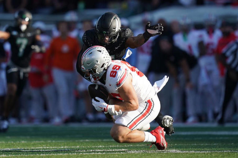 Oregon trails Ohio State in 4th quarter