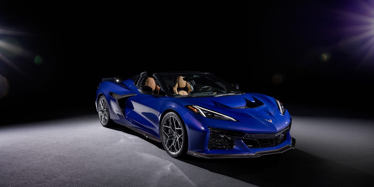 2025 Corvette ZR1's Top Speed Teased Easily Exceeding 212 MPH