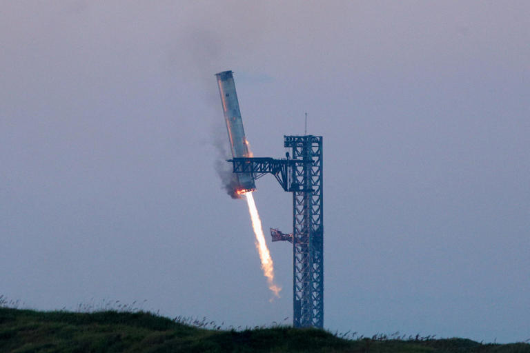 Elon Musk wants the FAA to let SpaceX conduct more Starship tests in ...