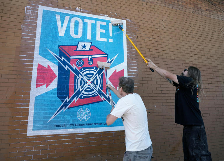 Voters in Georgia are already lining up at the polls Voters in Georgia are already lining up at the polls