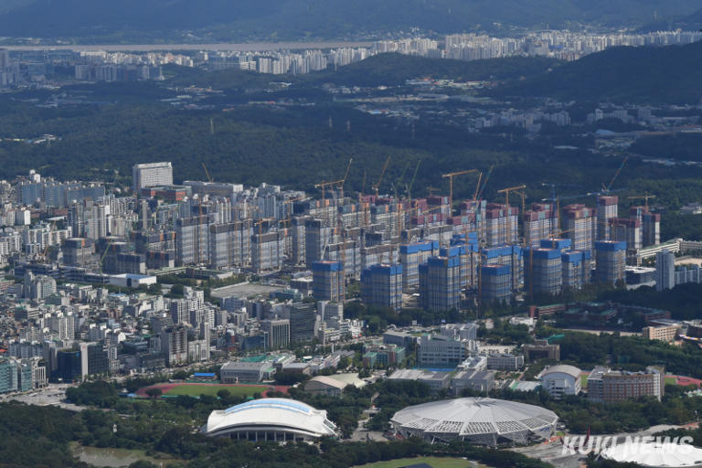 내년도 어렵다…건설업계, 알짜 사업 매각해 보릿고개 대비