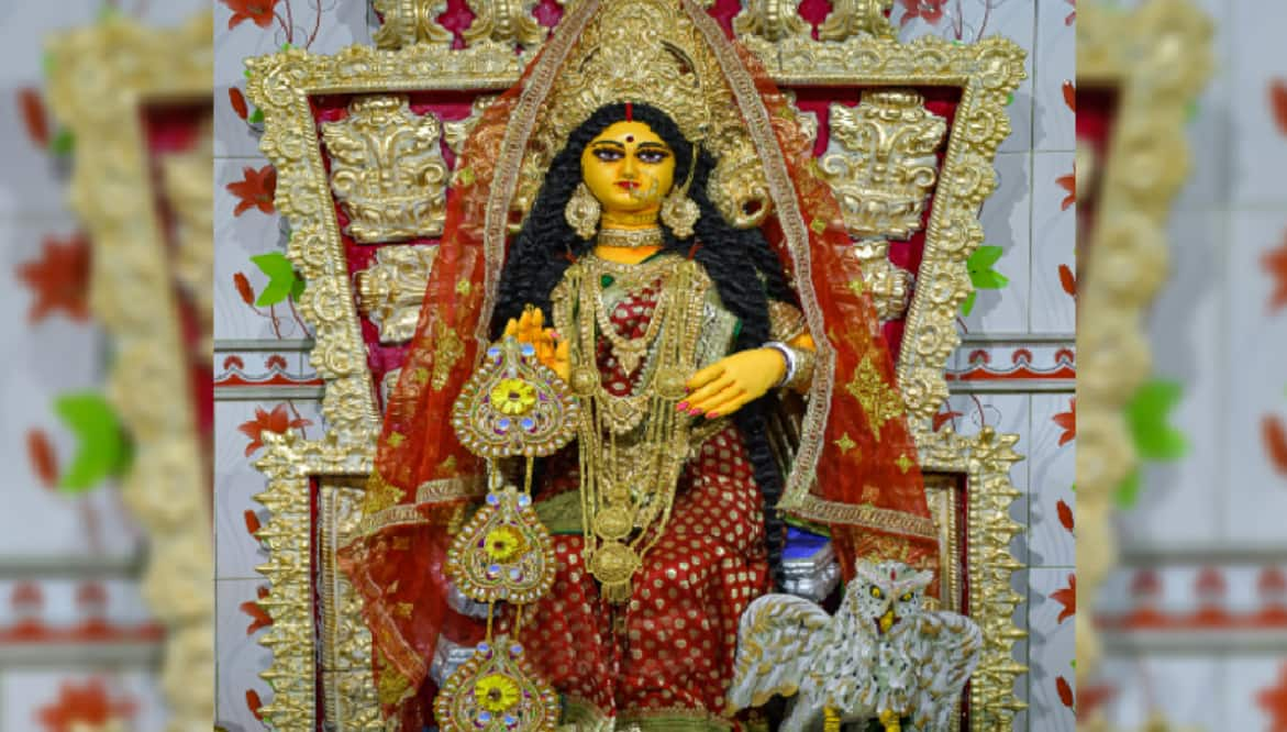 Kojagari Lakshmi Puja 2024: Date, Timings, Significance, Lakshmi Puja ...