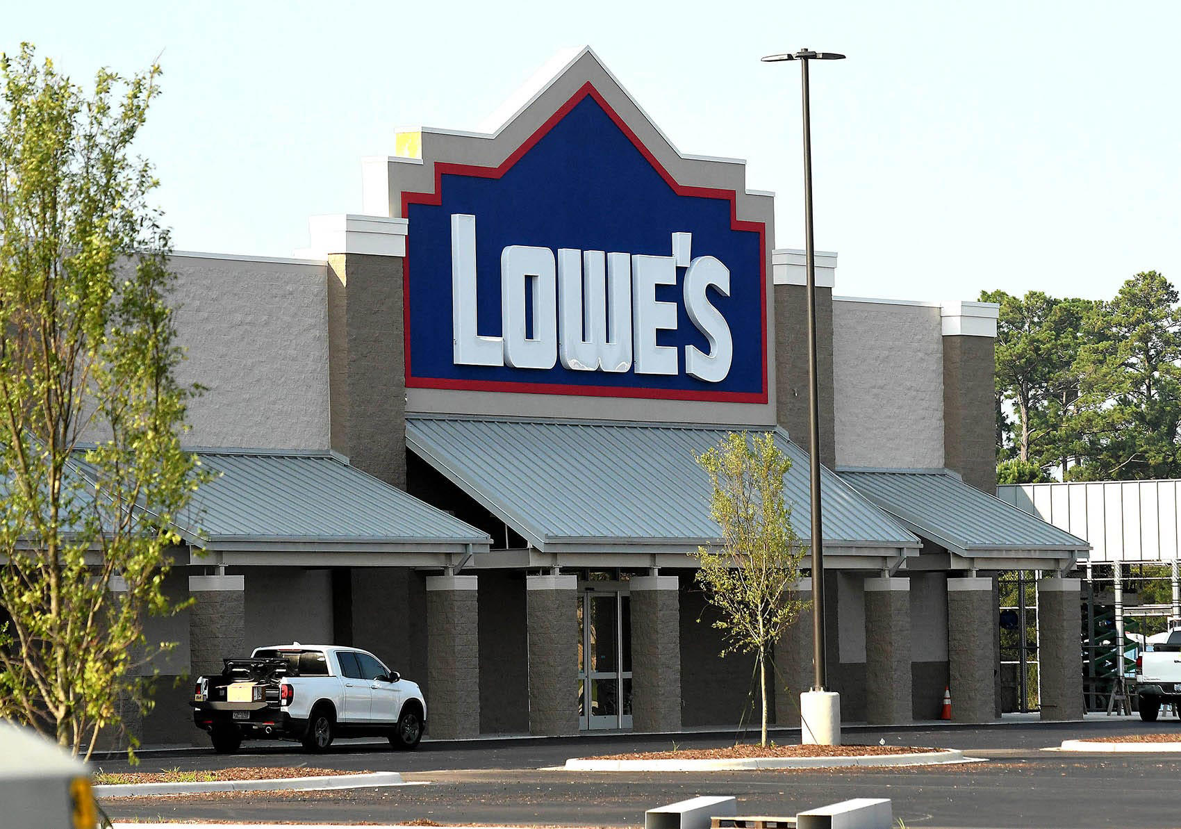 Is Lowe #39 s closing stores? Yes but just for one day Here #39 s what to know Is Lowe #39 s closing stores? Yes but just for one day Here #39 s what to know
