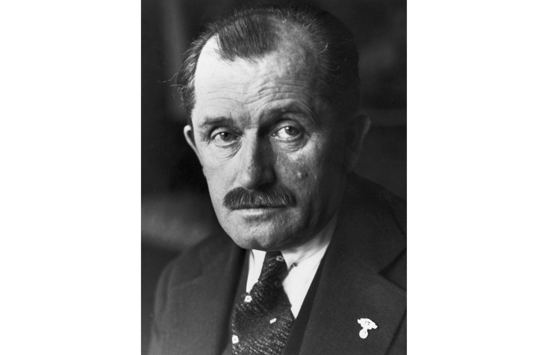 Ferdinand Porsche crea su propia empresa