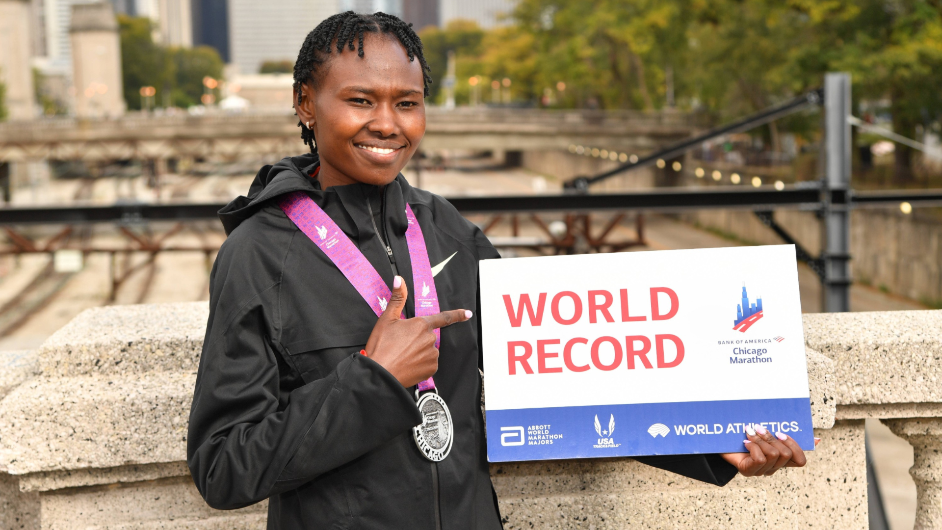 Ruth Chepngetich Breaks Women's World Record At The 2024 Chicago Marathon