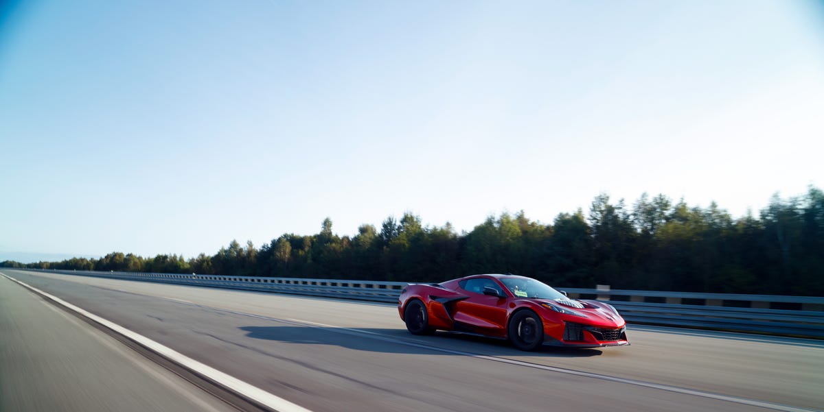 Watch GM President Mark Reuss Get The Corvette ZR1 To 233 MPH