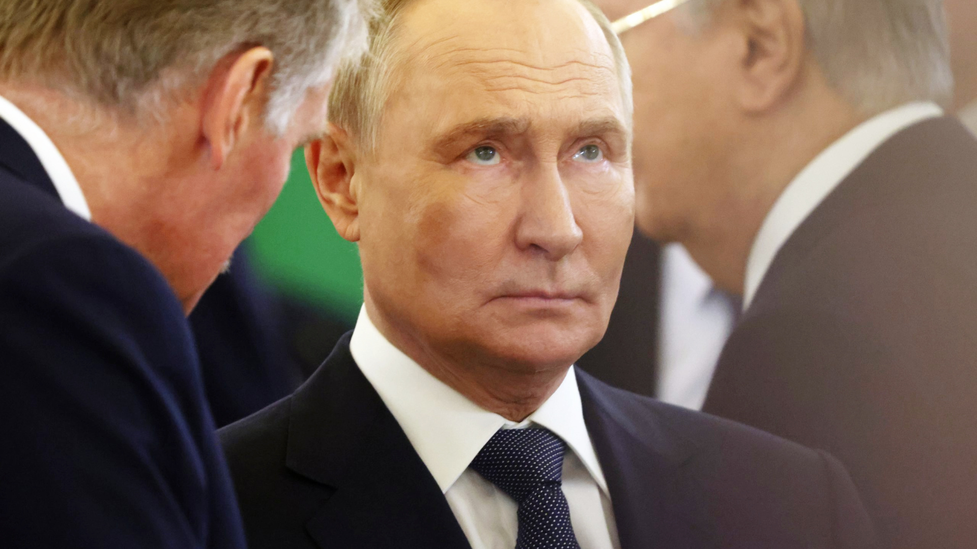 Putin cannot afford to lose more "friends"