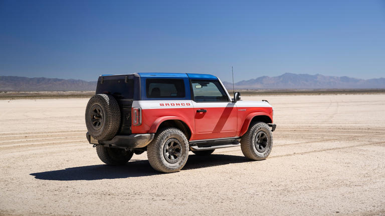 2025 Ford Bronco Pricing Rollercoaster: Base Model Is Back—and the ...