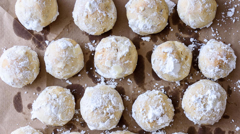 14 Celebrity Chef Tips For Baking Outstanding Cookies