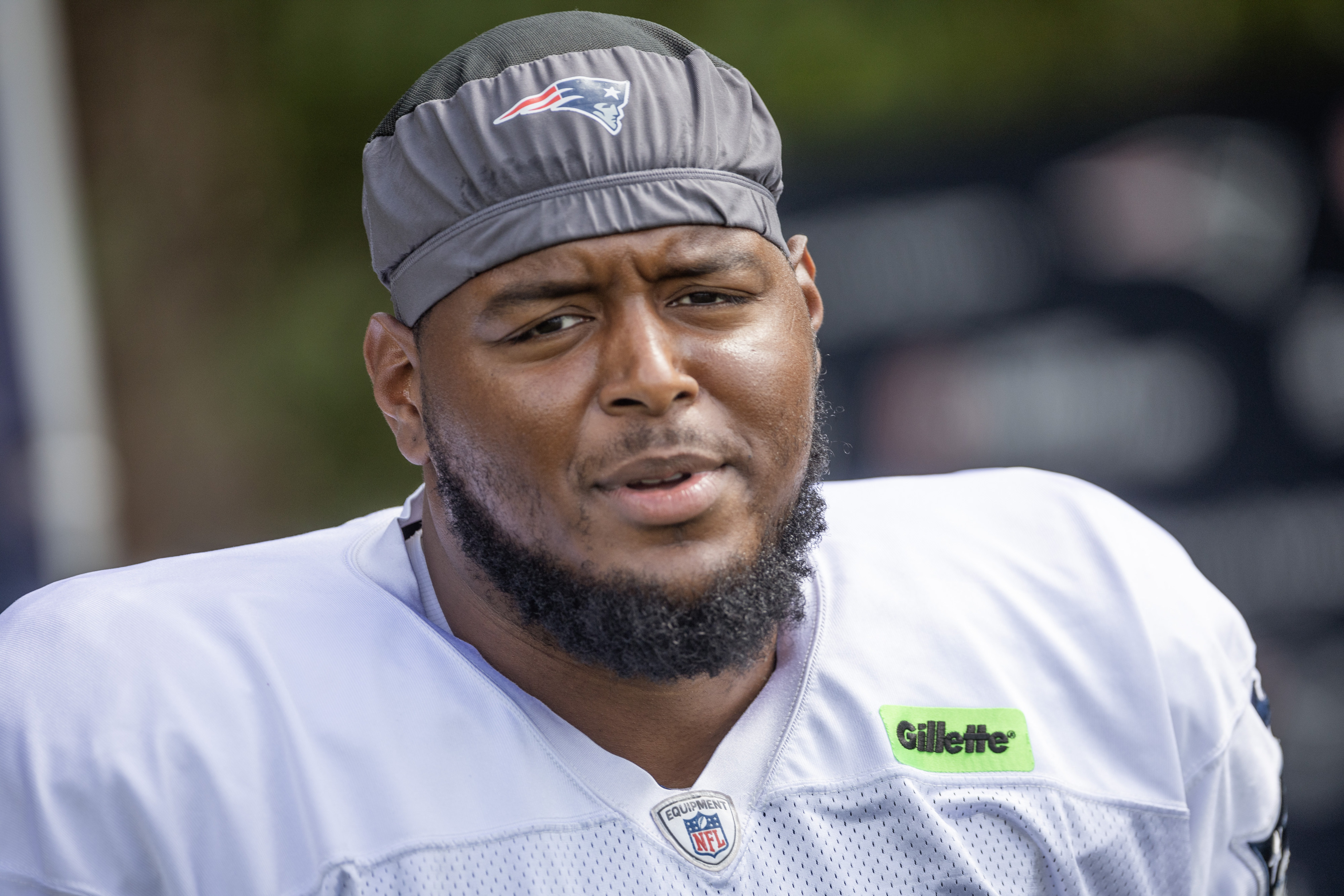 Patriots Rule Out Vederian Lowe, Ensuring Seven Offensive Line Combo