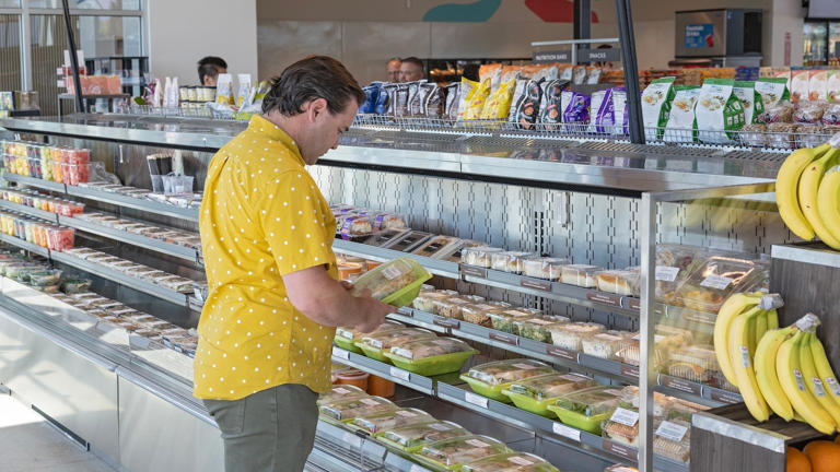 Rove Is the Future of the Public EV Fast Charging Station