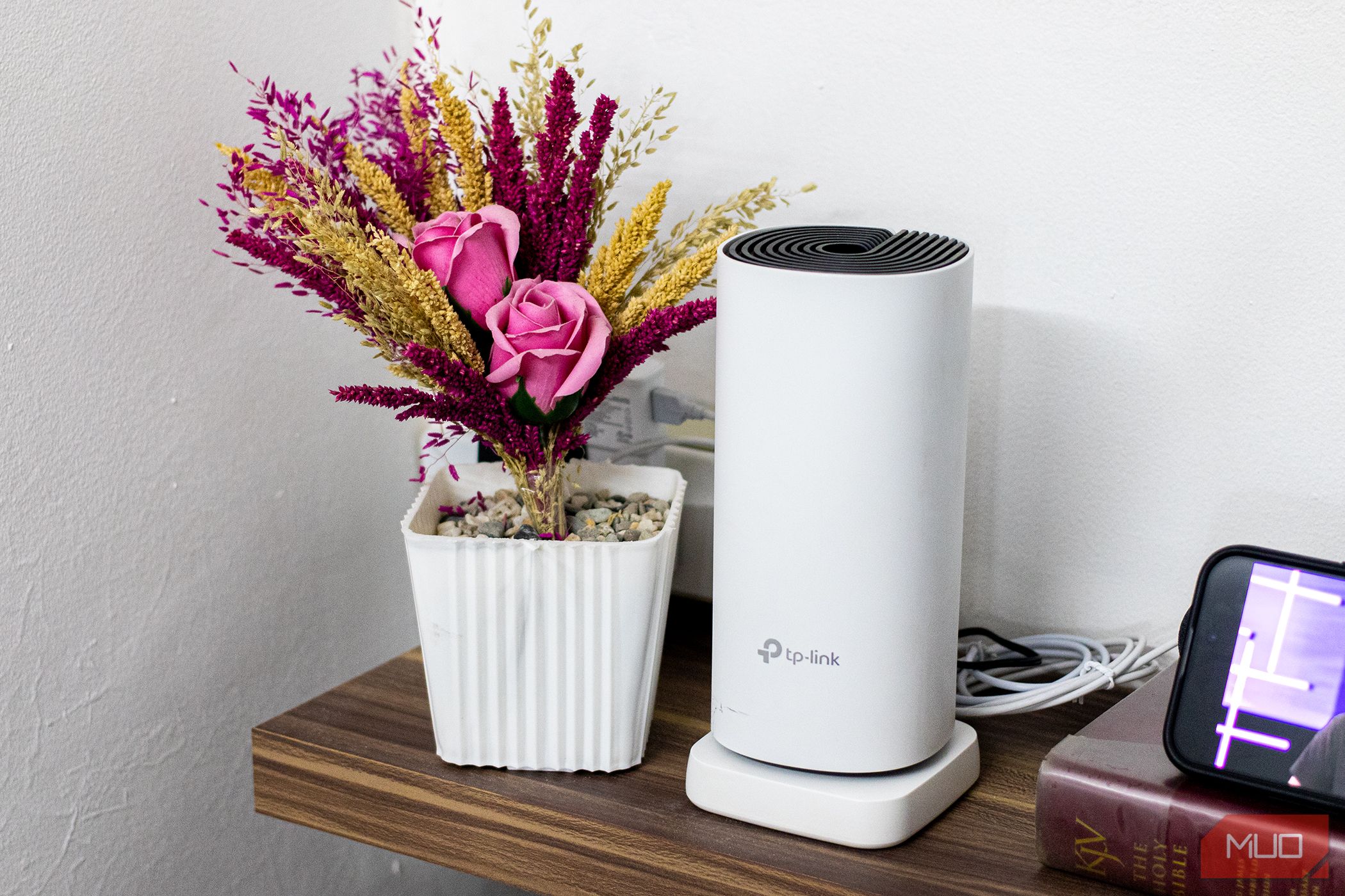 Here's Why I Don’t Trust My ISP’s Wi-Fi Router