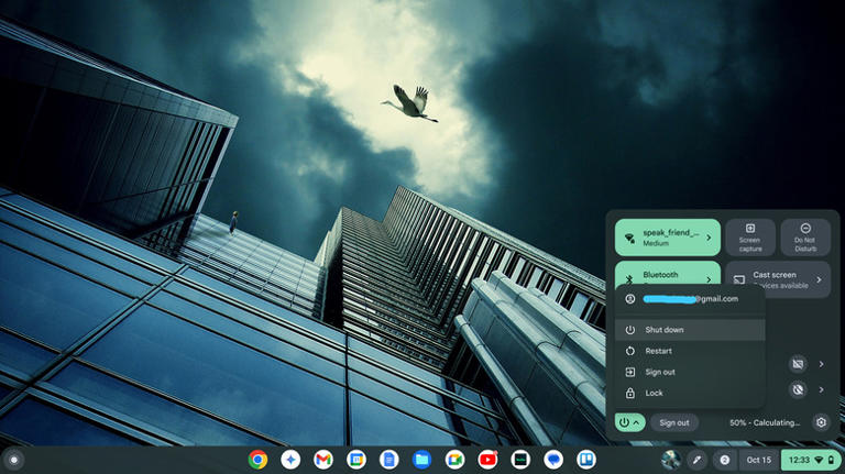 The desktop on ChromeOS Flex