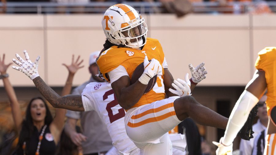 Secondhalf rally powers Tennessee to win over Alabama