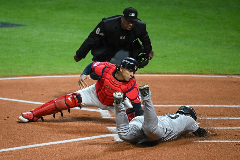 Guardians leading Yankees 10 in vital Game 5 of ALCS