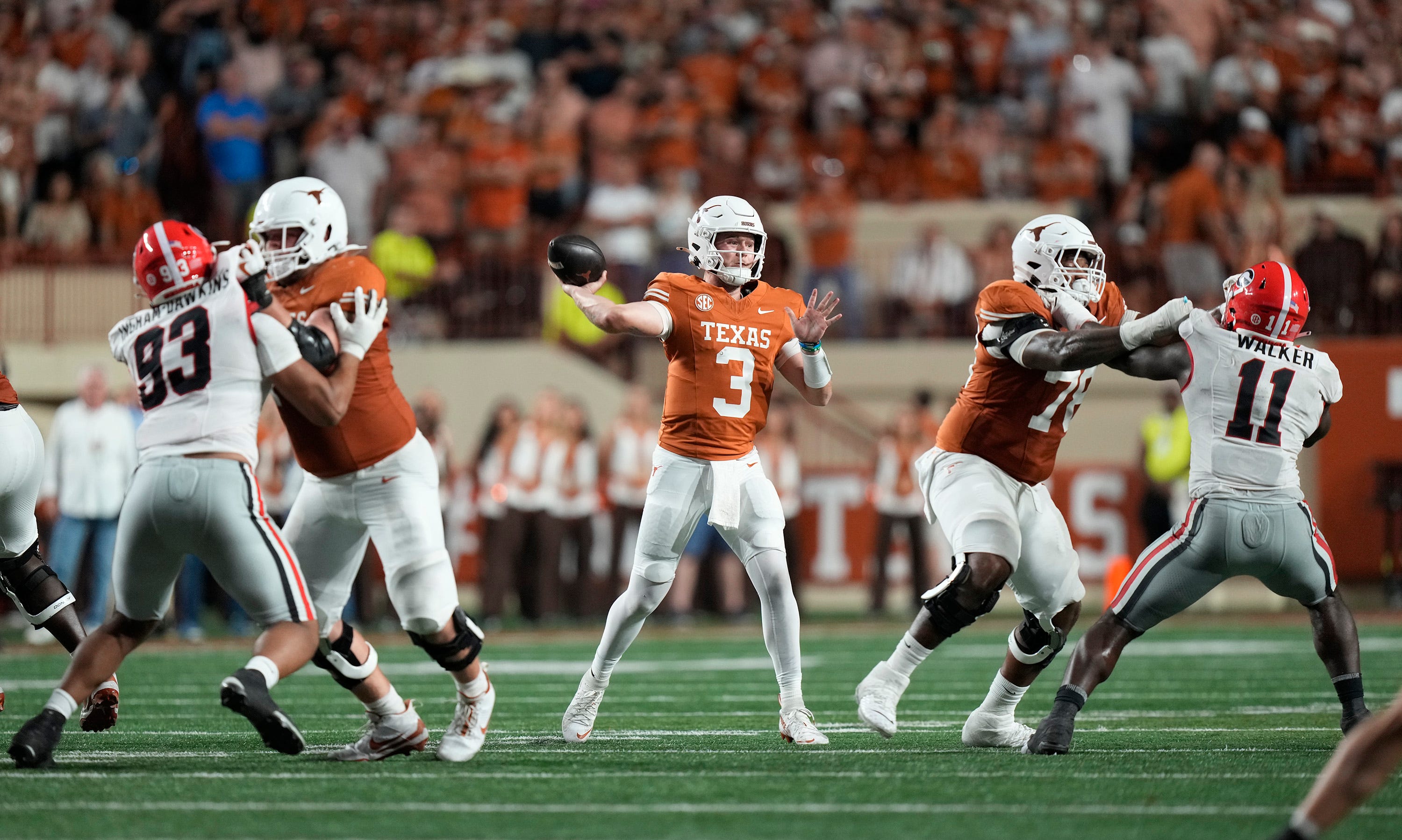 Steve Sarkisian Explains Why He Briefly Benched Texas QB Quinn Ewers ...