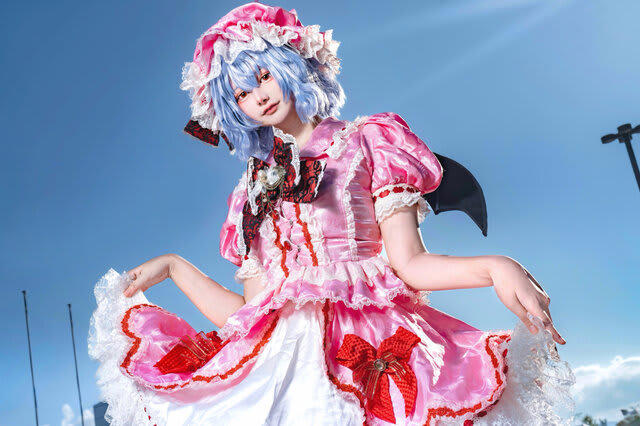 コスプレ】カリスマ溢れる吸血鬼！太陽の下でも動じない『東方Project』レミリア【写真8枚】