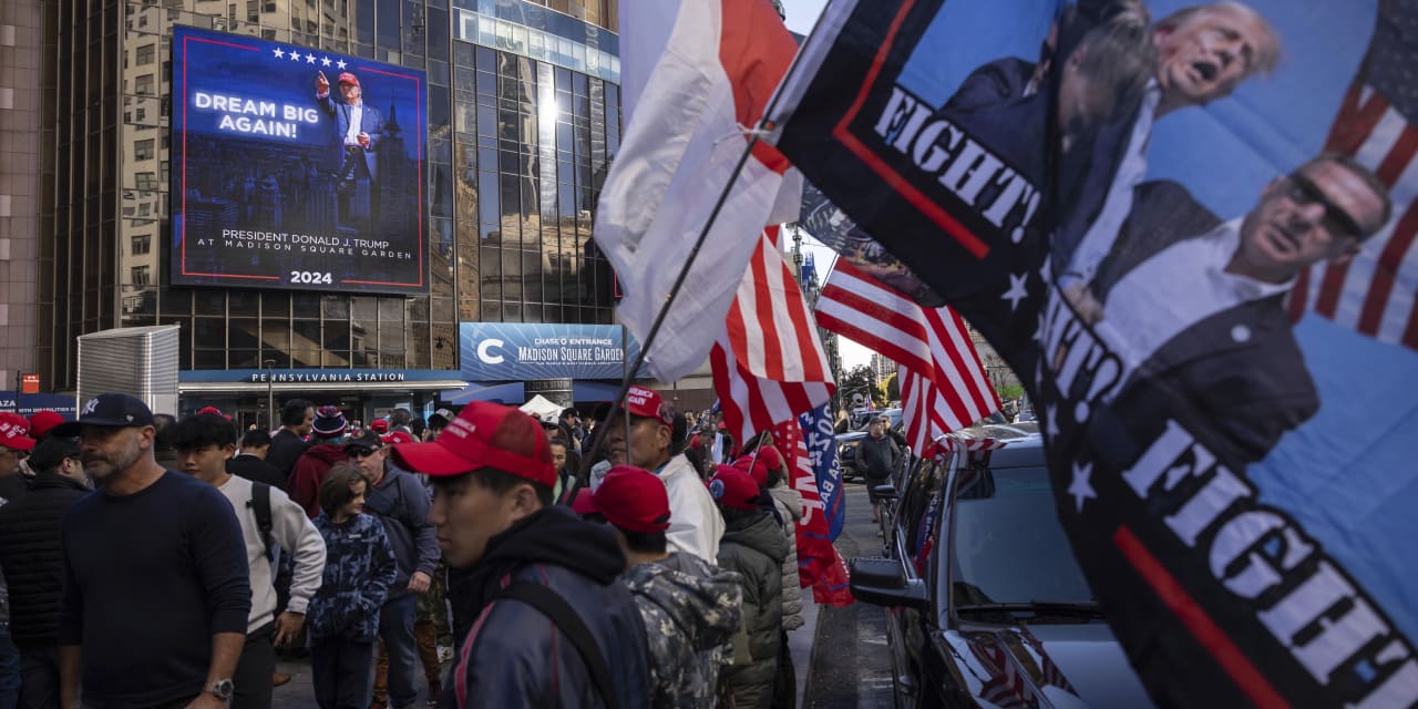 Trump Veers Away From Swing States For His Madison Square Garden Moment